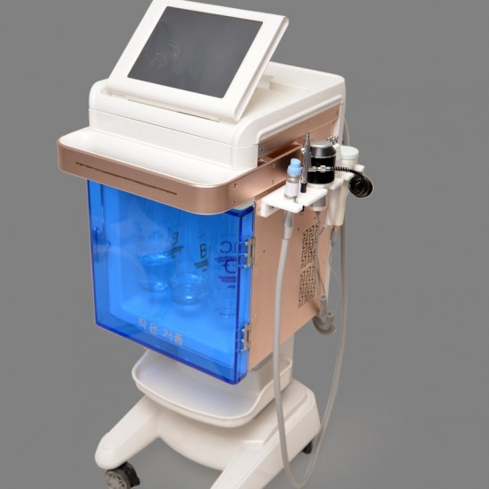 Hydrafacial Aqua