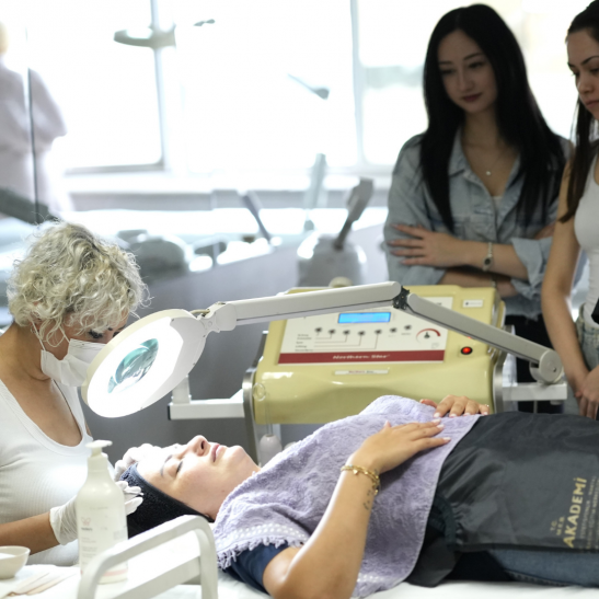 GÜZELLİK UZMANLIĞI KURSU